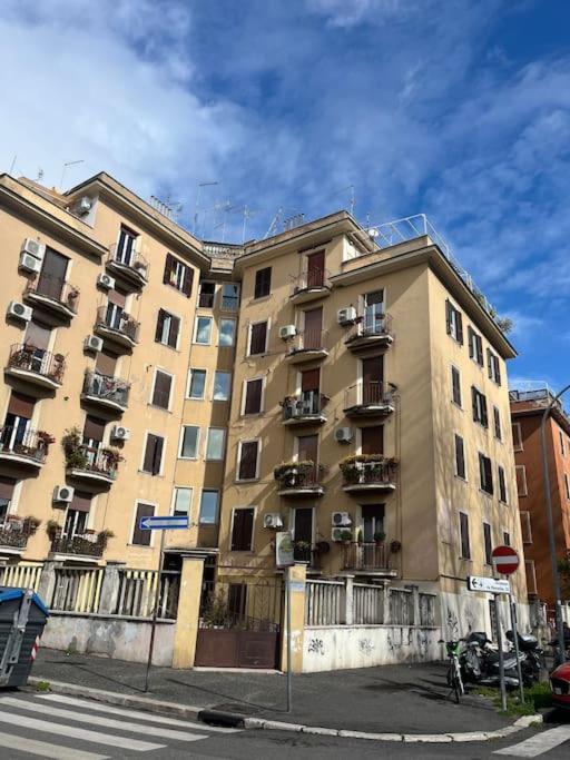 Casa Latina Appartement Rome Buitenkant foto